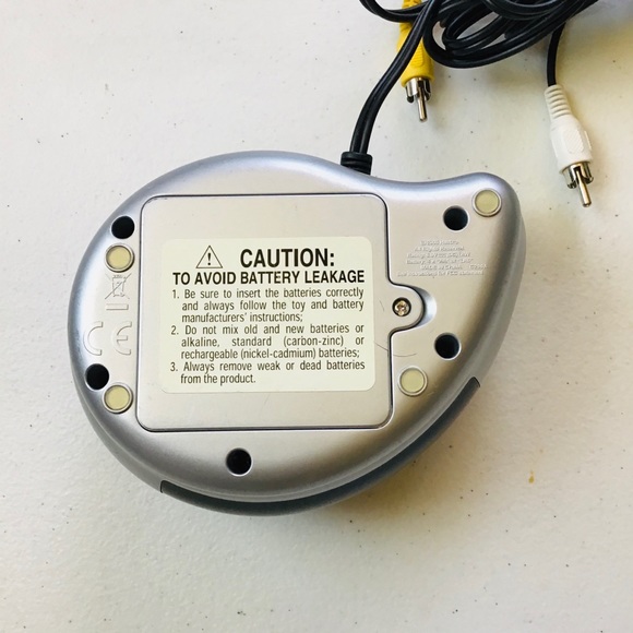 VINTAGE DESIGNERS WORLD TV GAME W/WIRELESS REMOTE - Picture 4 of 4